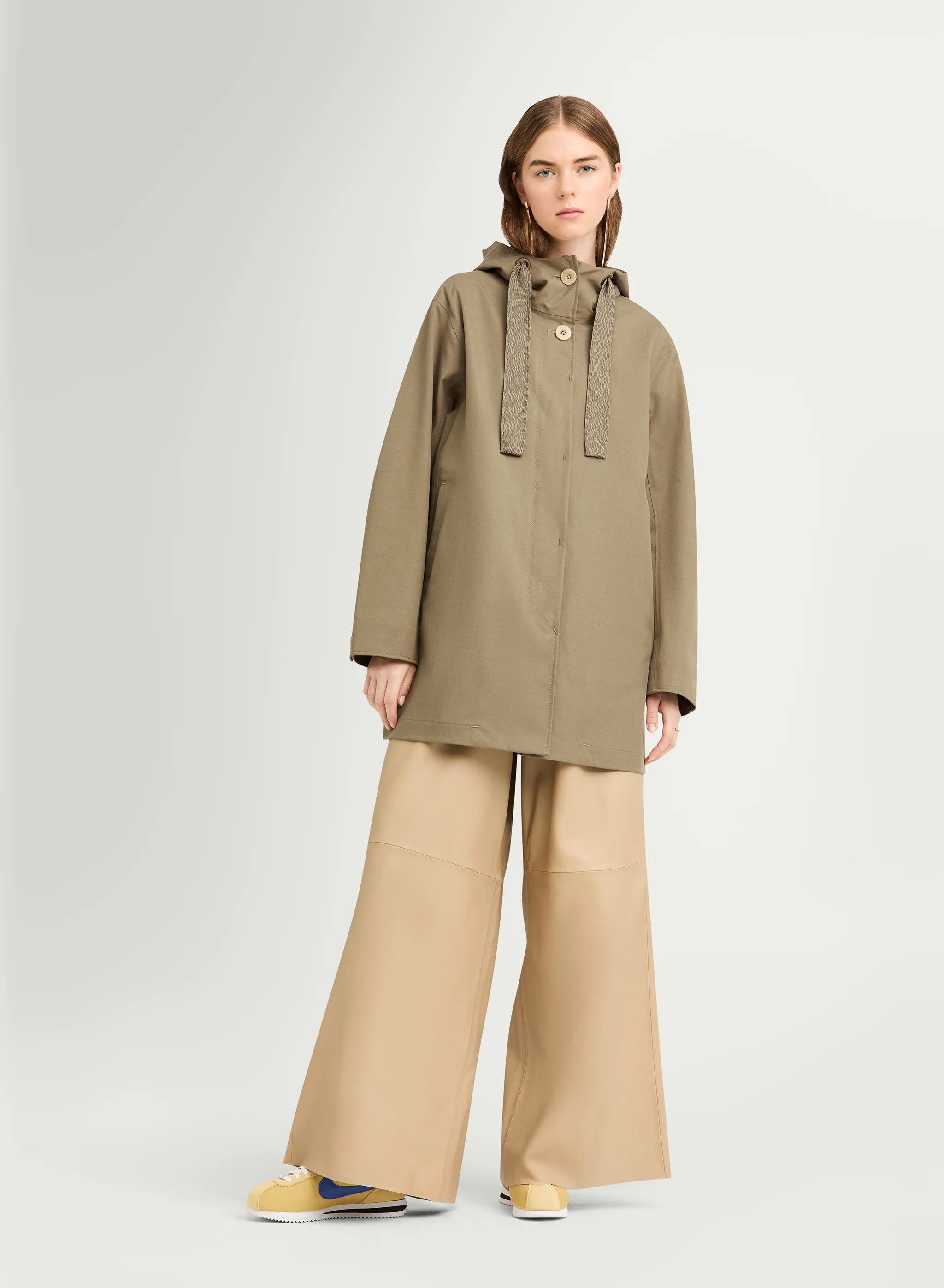 CLEO - Image 29