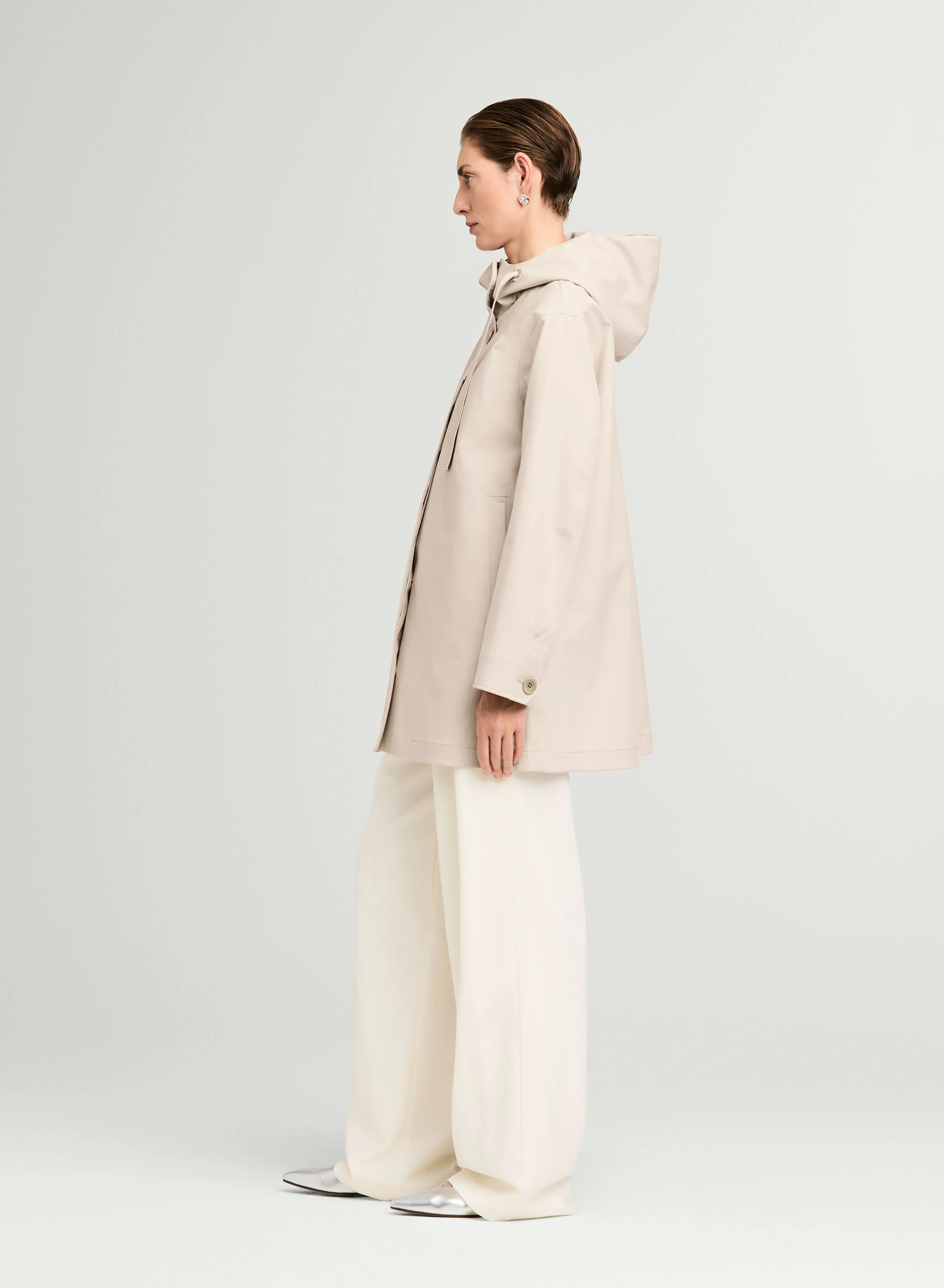 CLEO - Image 3