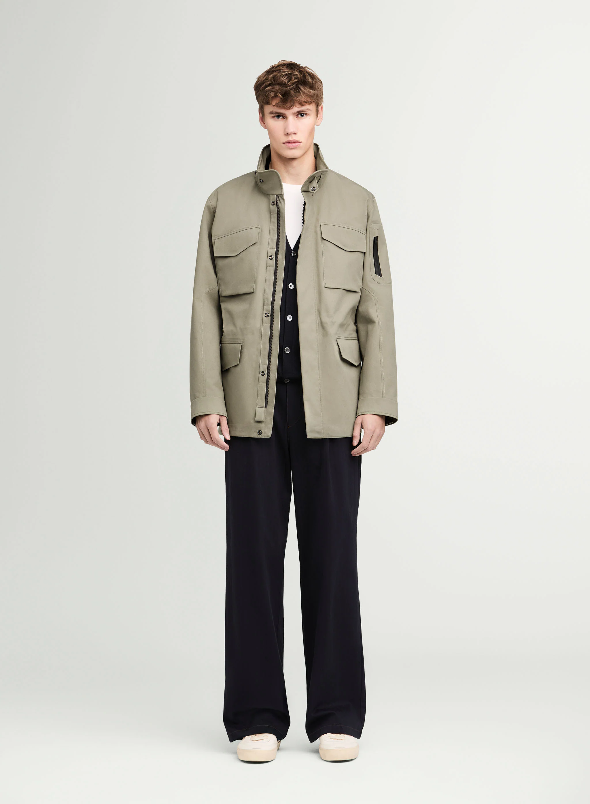 DEFENDER - Image 15