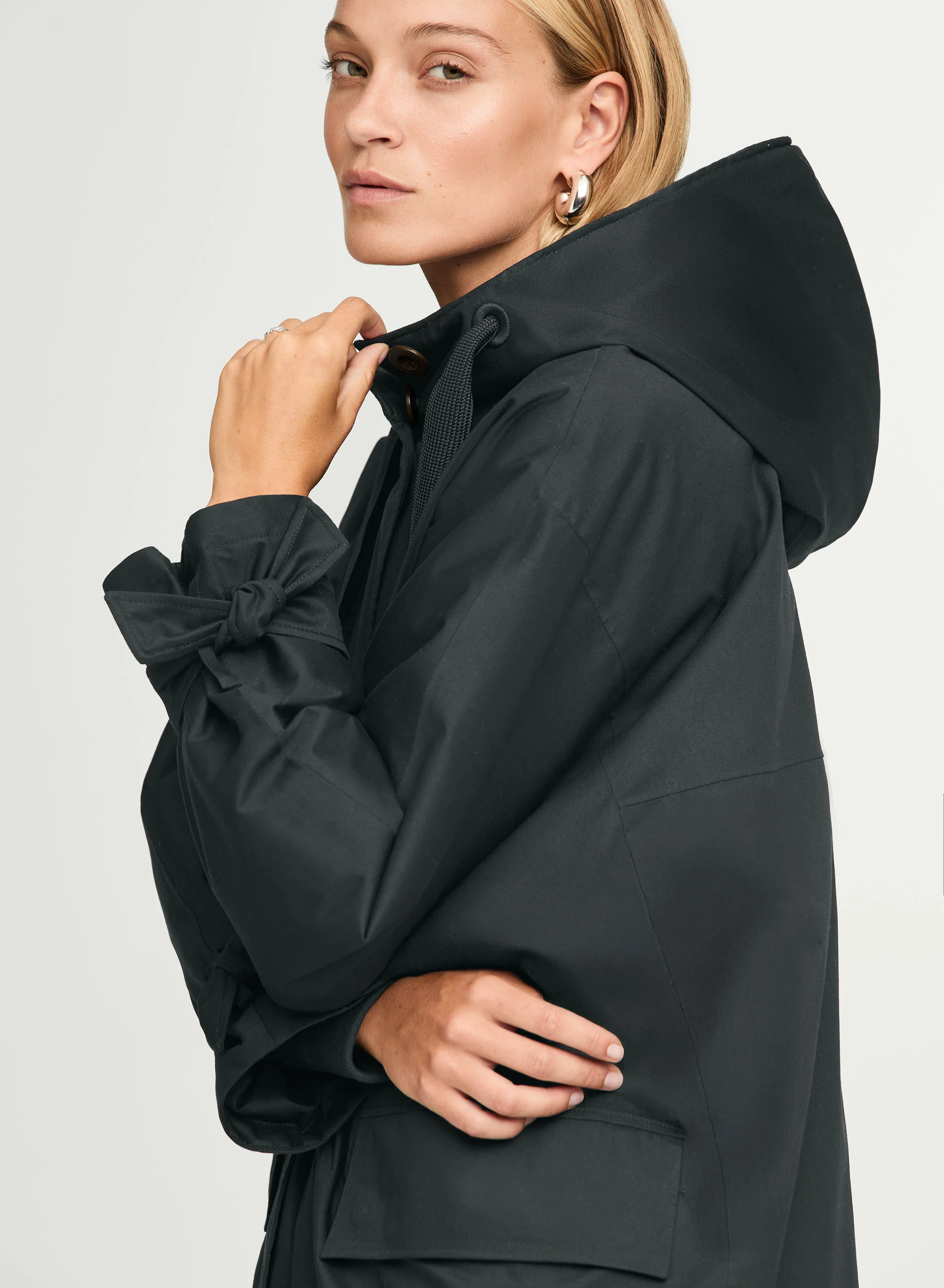 LIV - Image 12