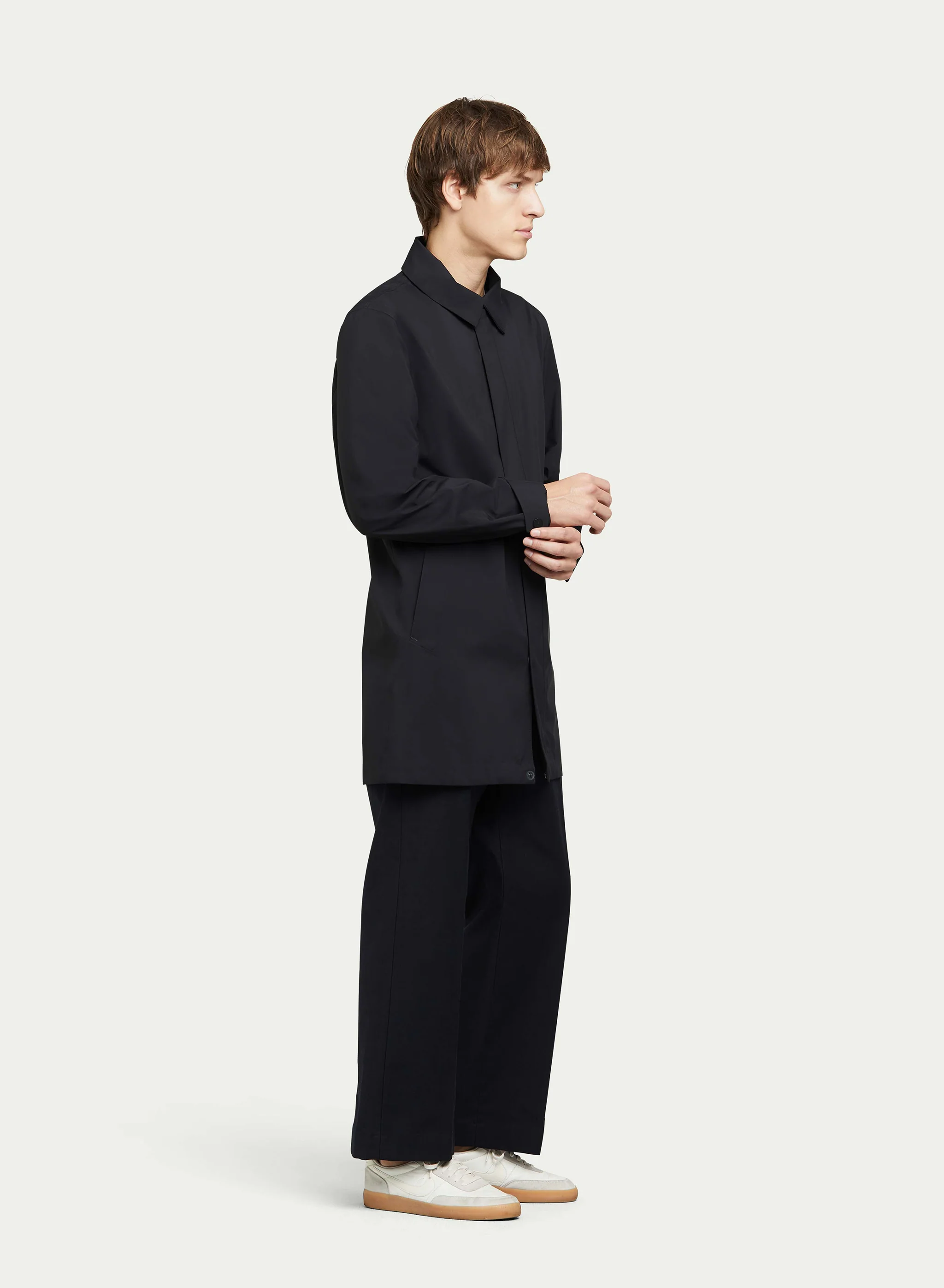 VENTURE - Image 3